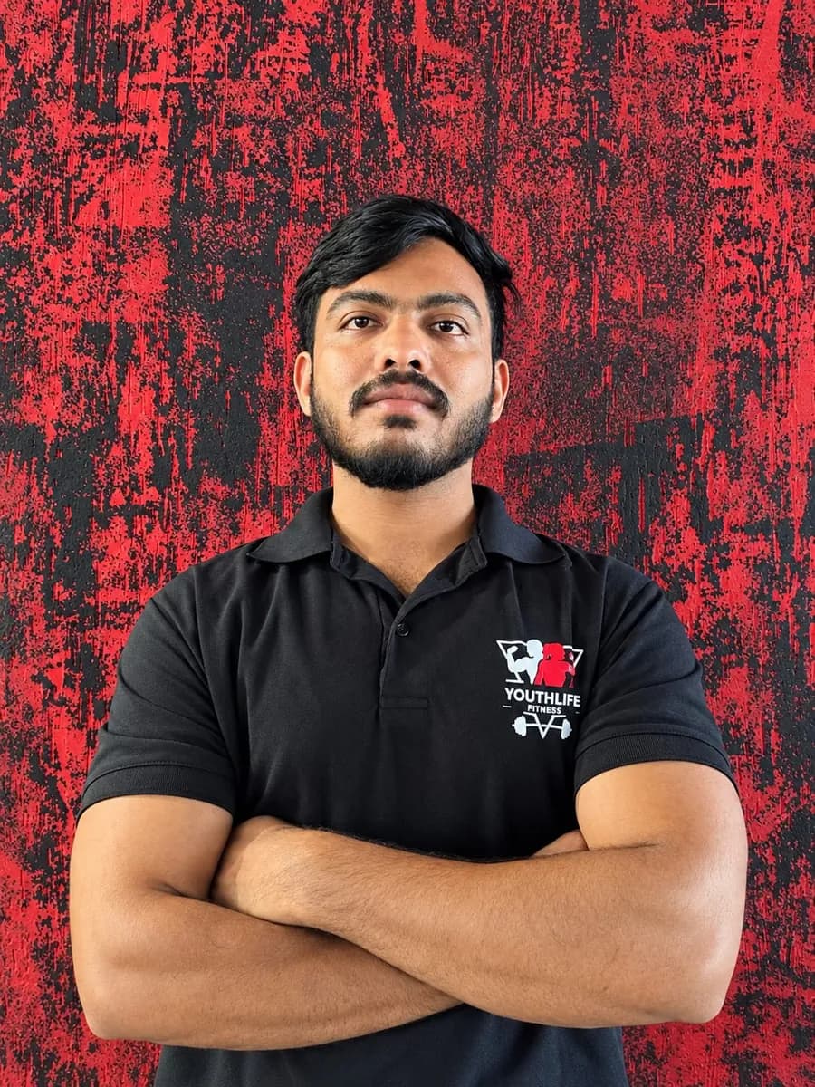 Parth Prajapati, fitness trainer at Youthlife Fitness
